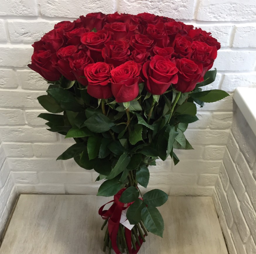 Букет Красные розы Гран При в Угловке