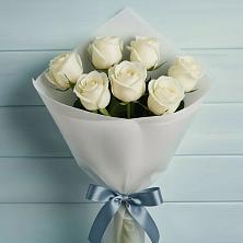 Букет 7 Белых роз Эдлесс Лав в Угловке