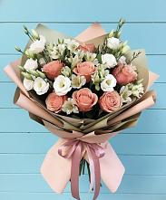Букет цветов из:  Розы, Альстромерии и Лизиантусы в Угловке