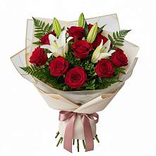 Букет цветов из:  Лилии и Розы в Угловке