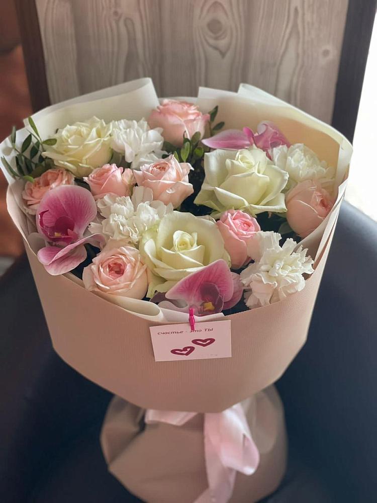 Букет цветов из: Орхидеи, Розы и Гвоздики в Угловке