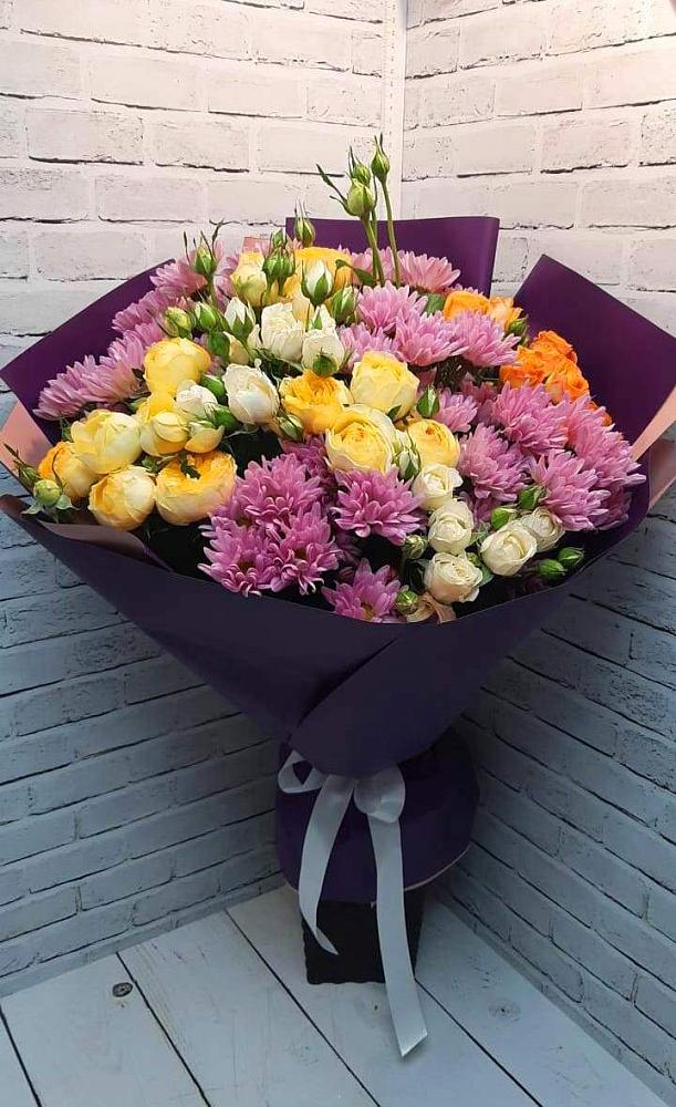 Букет цветов из: Хризантемы и Розы в Угловке