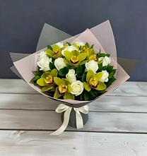 Букет цветов из:  Орхидеи и Розы в Угловке