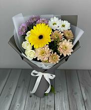 Букет цветов из:  Розы, Герберы и Хризантемы #REPLACE_PRED# Угловке