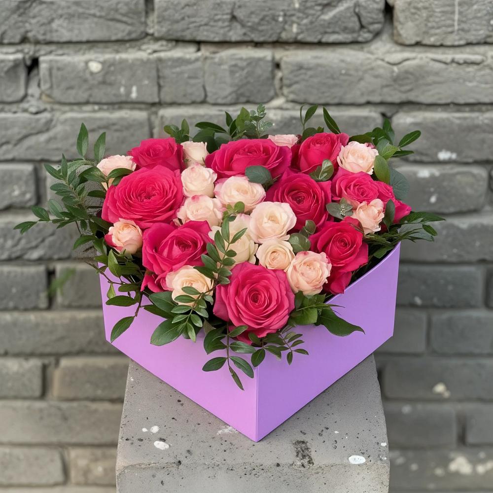 Цветочная композиция из Розы в коробке в Угловке
