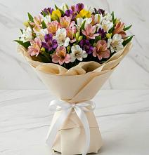 Букет цветов из:  Альстромерии в Угловке