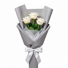 Букет 3 белые розы в Угловке