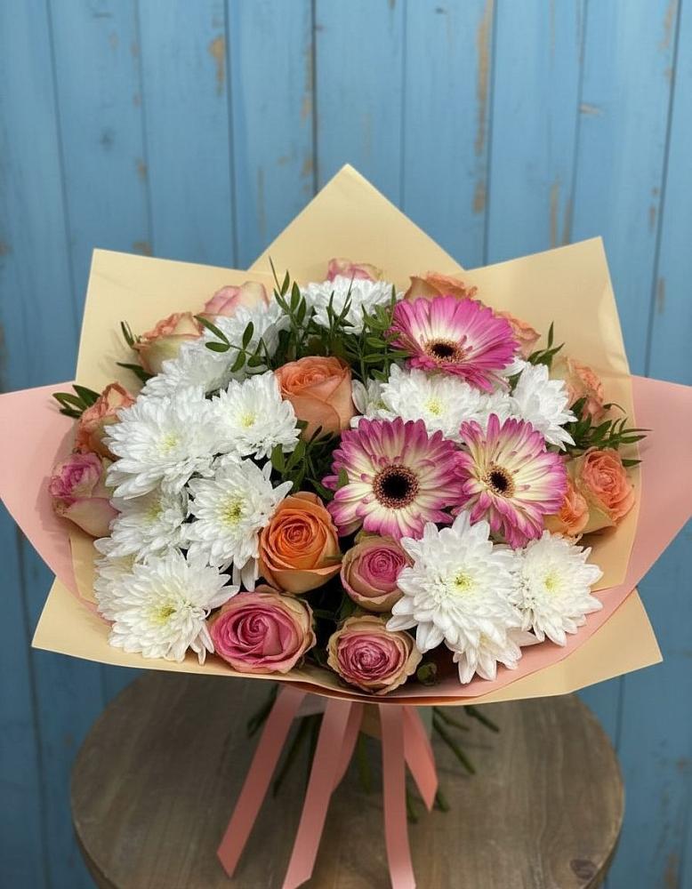 Букет цветов из: Розы, Герберы и Хризантемы в Угловке