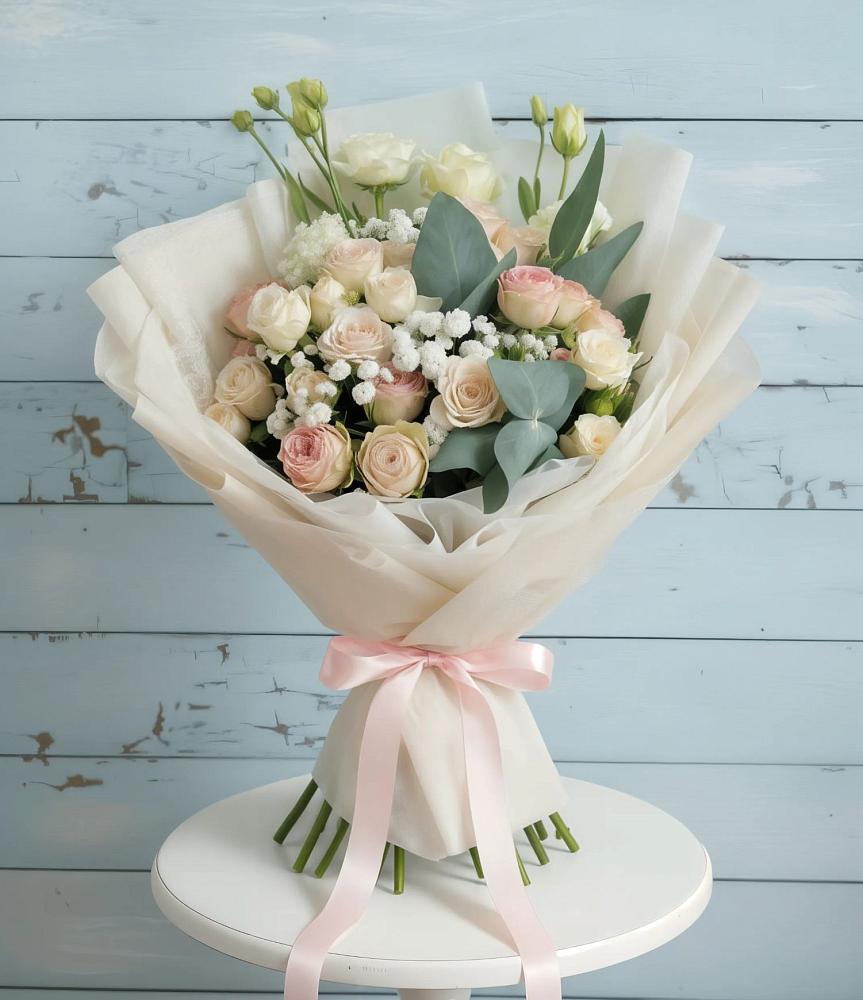 Букет цветов из: Розы и Лизиантусы в Угловке