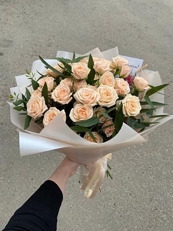 Букет Кремовые розы Латте в Угловке