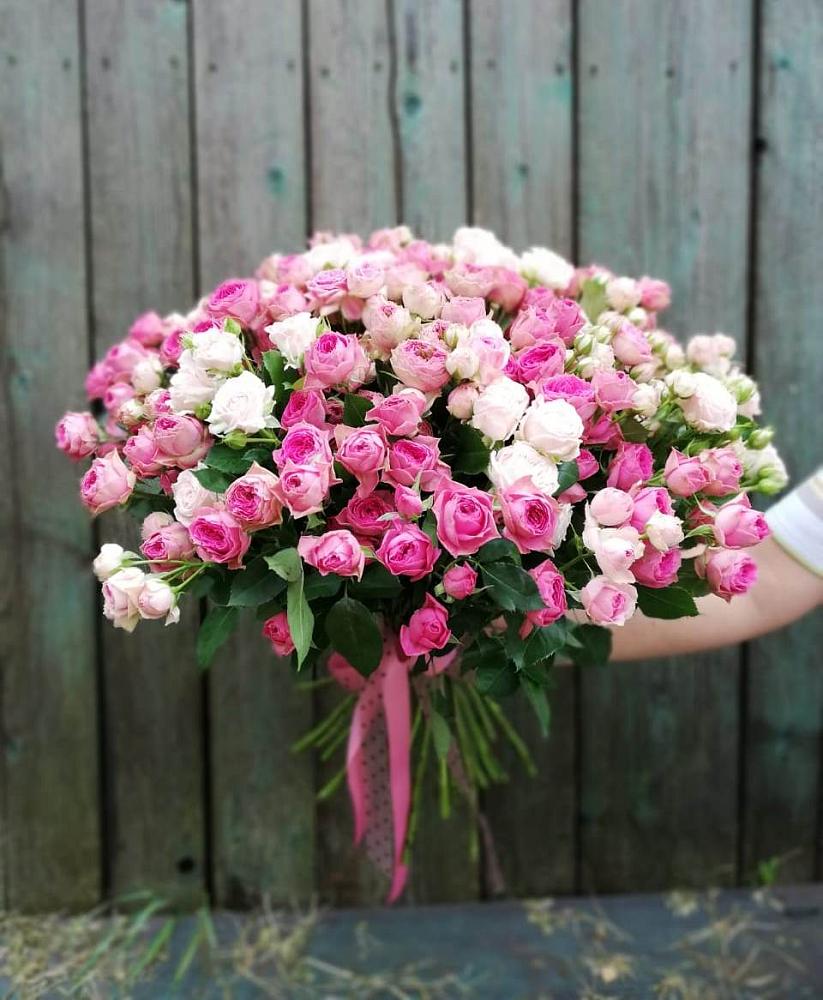 Букет Розовые кустовые розы Натали и Лав Лидия в Угловке