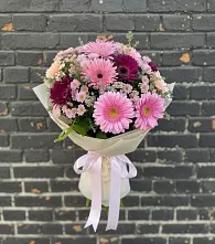 Букет цветов из:  Герберы и Хризантемы в Угловке