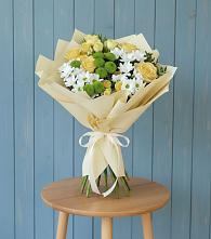 Букет цветов из:  Хризантемы и Розы #REPLACE_PRED# Угловке